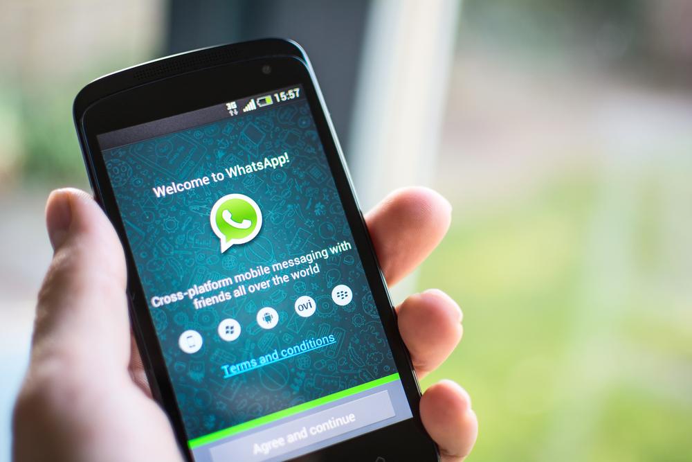 Trick To Download Install Latest Version Of Whatsapp On Blackberry 10