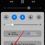 turn on flashlight on iPhone